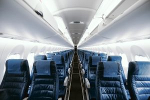 polycarbonate ignifuge pour composant d'intérieur d'avion