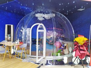 Tente bulle igloo pour une application dans le magasin